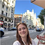 Profesora de inglés para todos los niveles. Experiencia tanto con niños como con adultos.